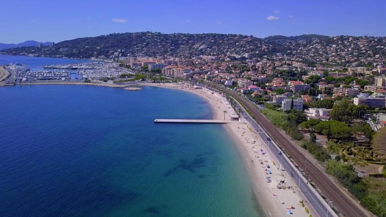 Apt Golfe Juan - 5Min Des Plages - Parking Privee - Piscine Rooftop Vallauris Eksteriør billede