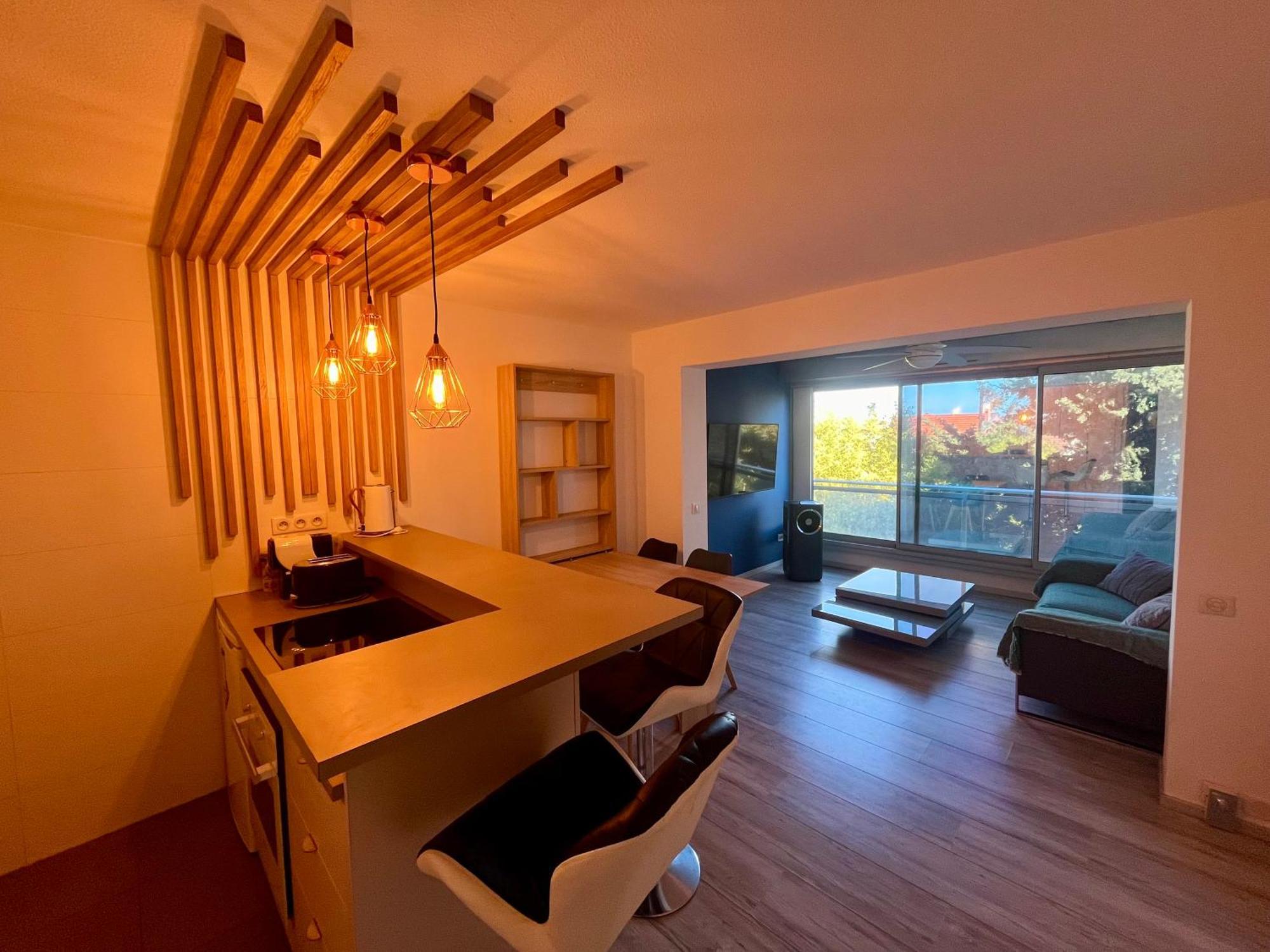 Apt Golfe Juan - 5Min Des Plages - Parking Privee - Piscine Rooftop Vallauris Eksteriør billede